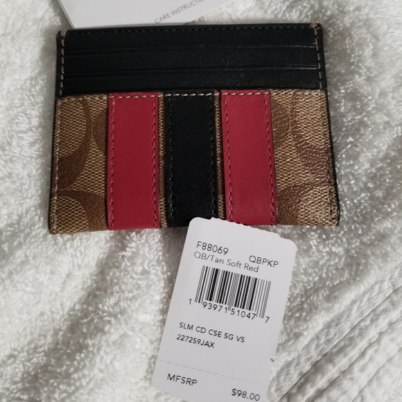 Authentic Coach wallet - Picture 1 of 3